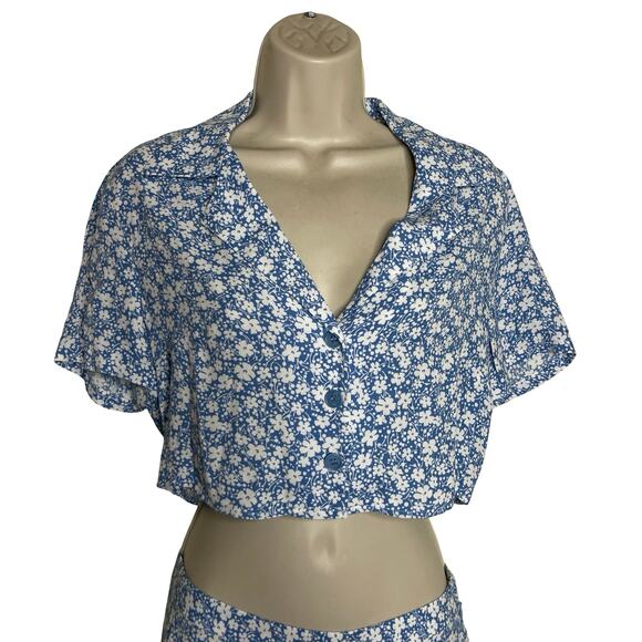 Reformation two piece set in floral blue crop button down top high rise pants 2 - Picture 4 of 11